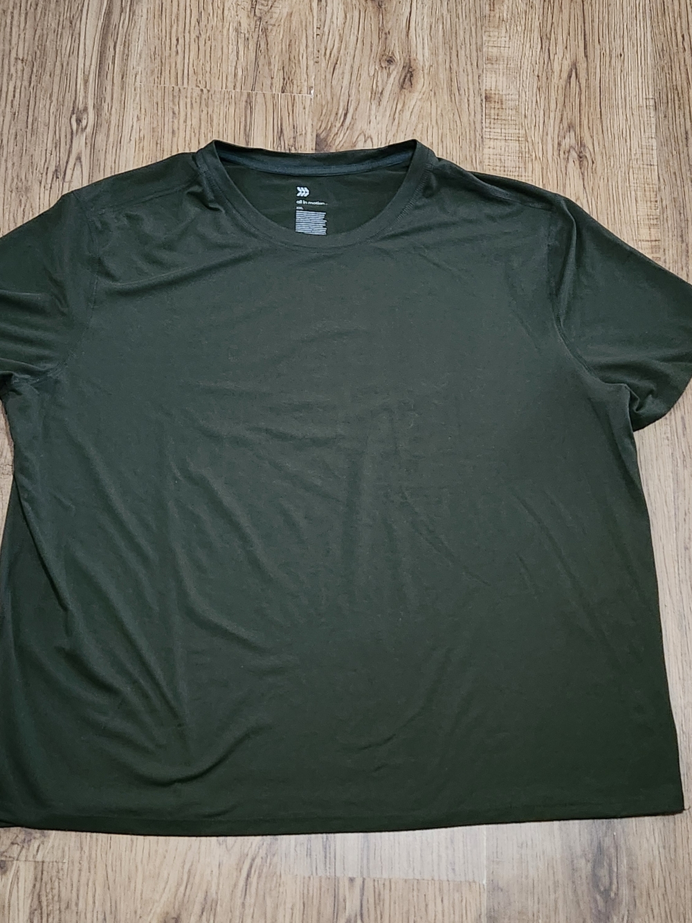 all in motion Men's Short-Sleeve Crew Tee in Olive Green